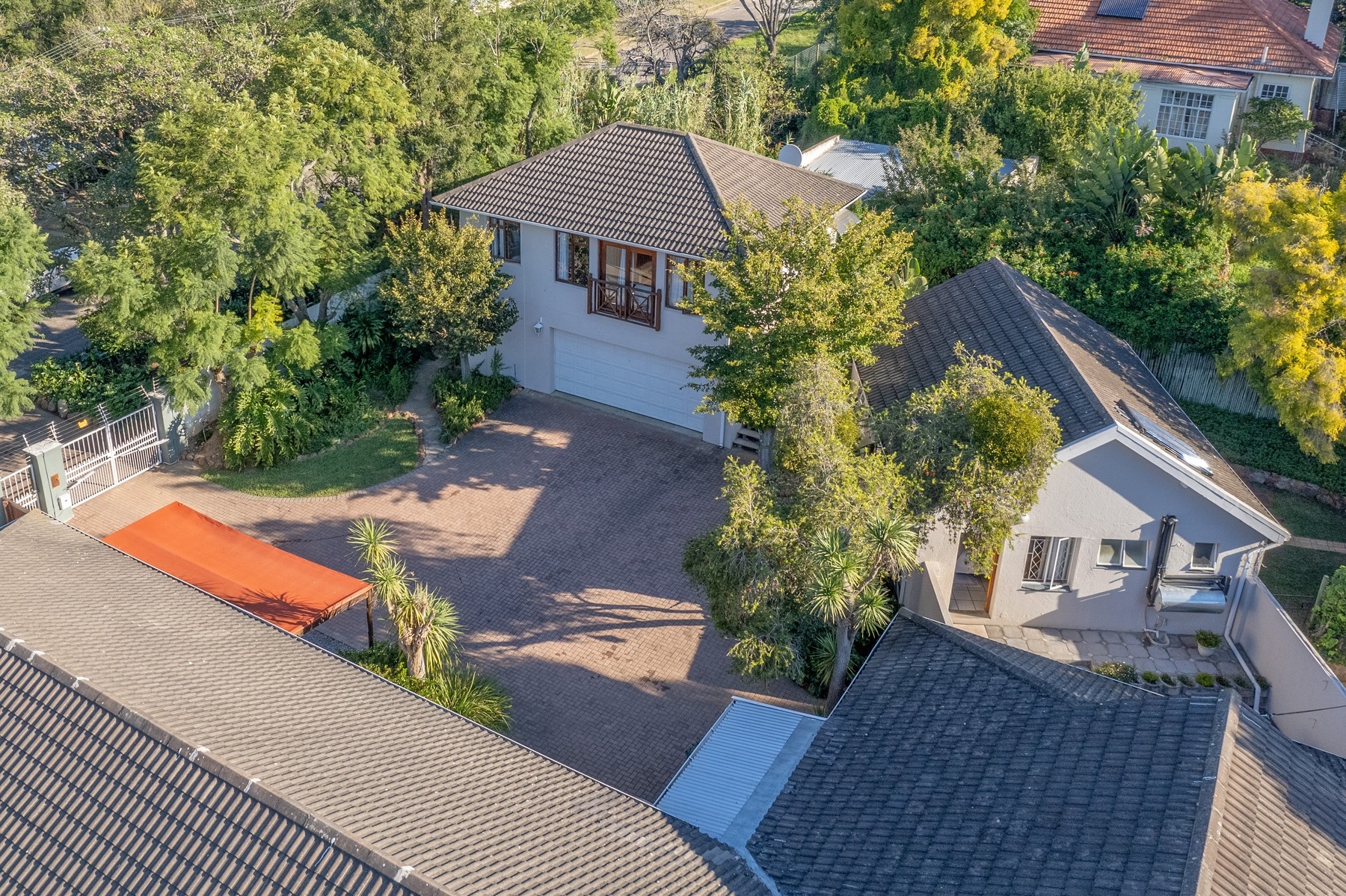 10.flatlet_cottage_and_single_unit.jpg Flatlet, cottage and single unit