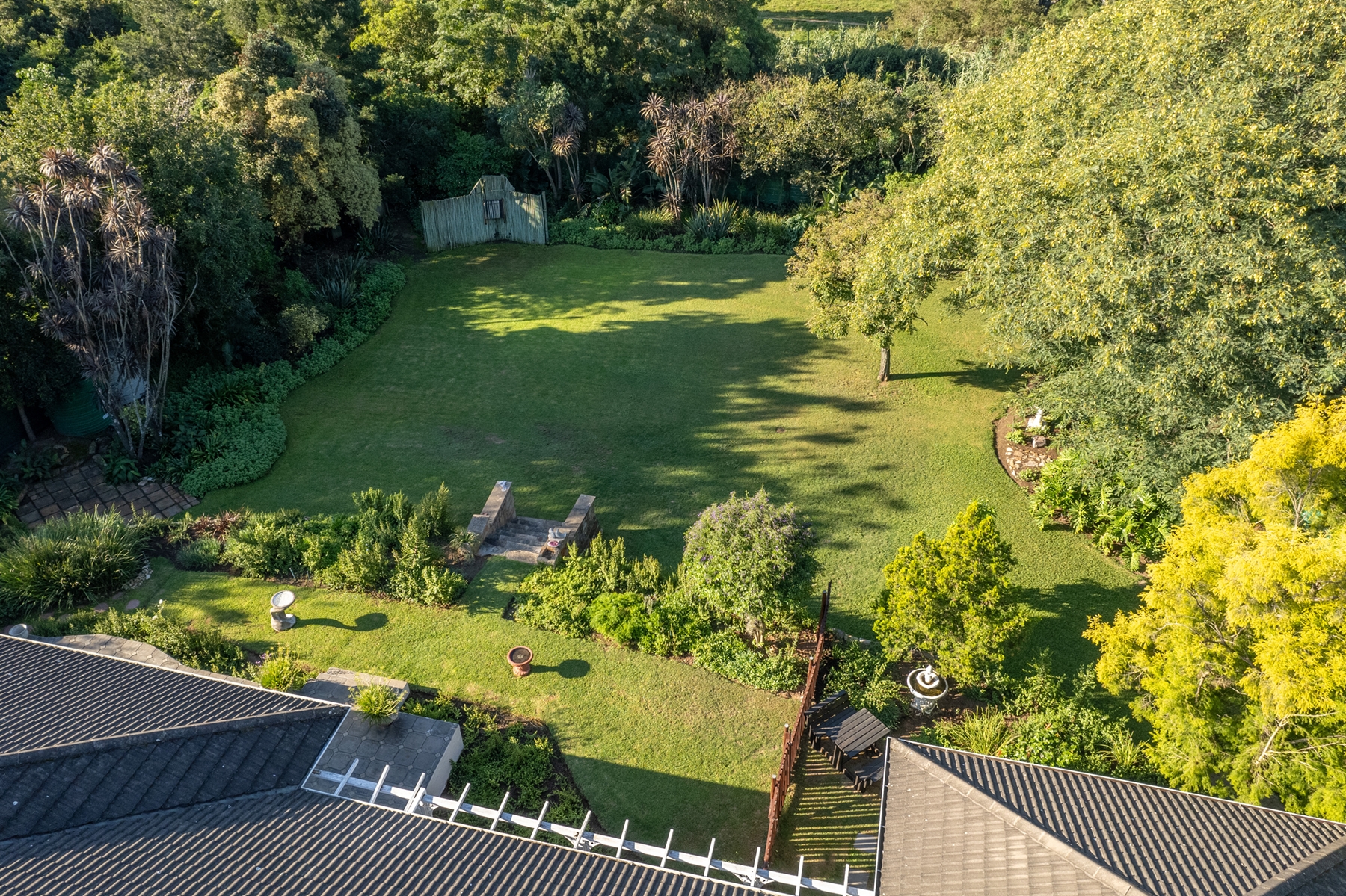 15.rear_garden.jpg Rear garden