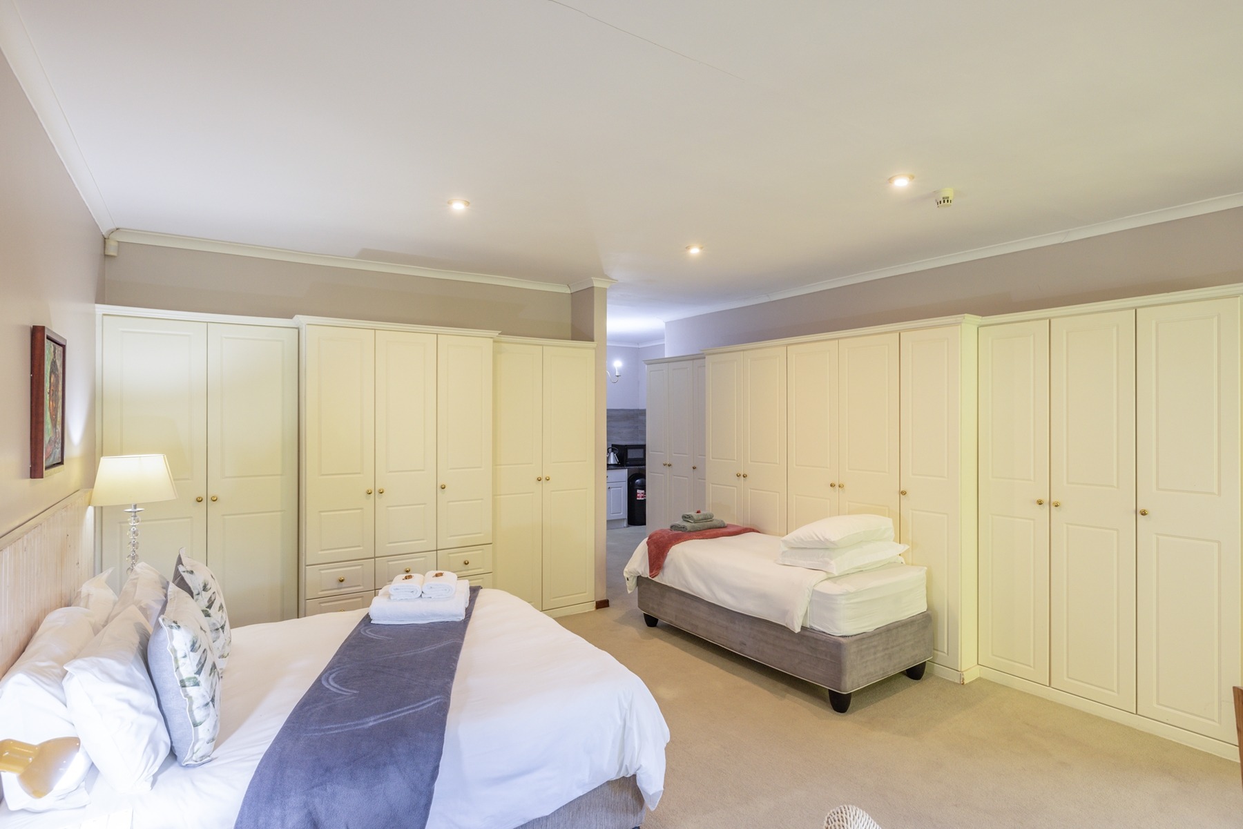 7.annexe_cupboards_and_beds.jpg Annexe cupboards and beds